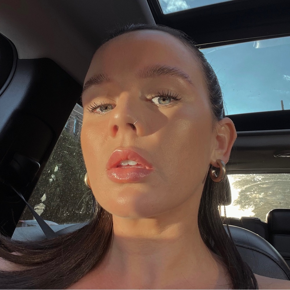 Meet your Posher, Caleigh